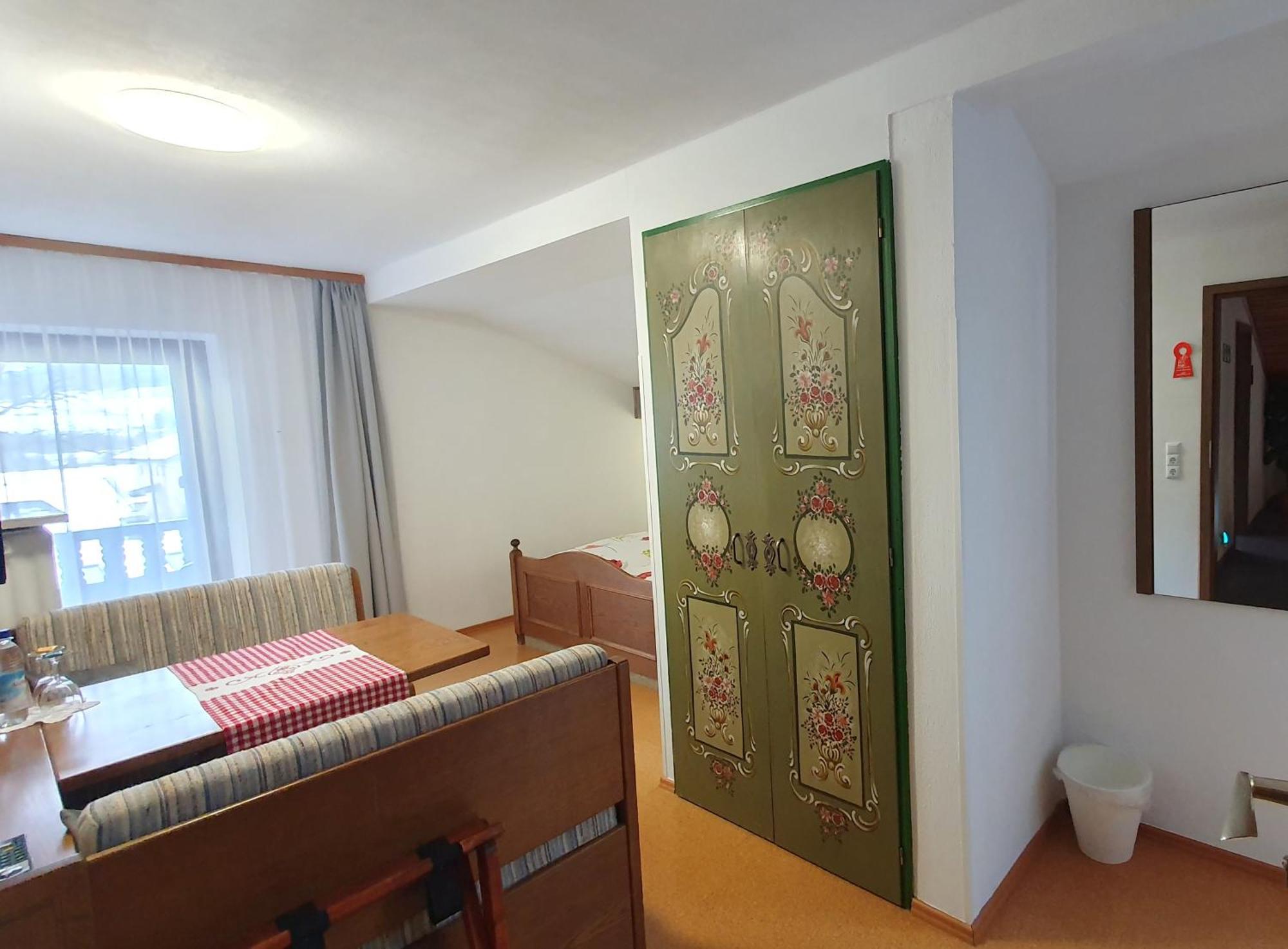 Hotel Garni Haus Alpine - Chiemgau Karte Inkl Ruhpolding Exteriör bild