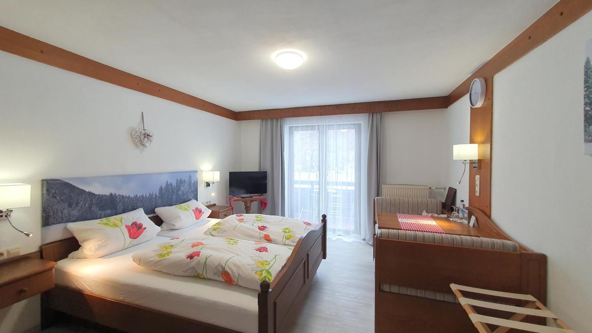 Hotel Garni Haus Alpine - Chiemgau Karte Inkl Ruhpolding Exteriör bild