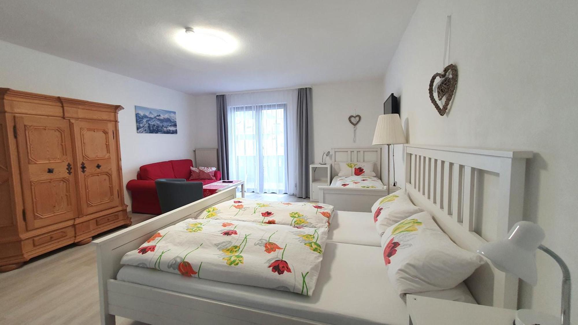 Hotel Garni Haus Alpine - Chiemgau Karte Inkl Ruhpolding Exteriör bild