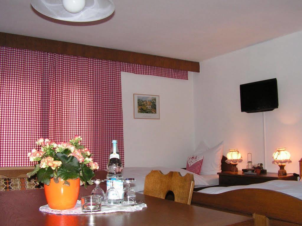 Hotel Garni Haus Alpine - Chiemgau Karte Inkl Ruhpolding Exteriör bild