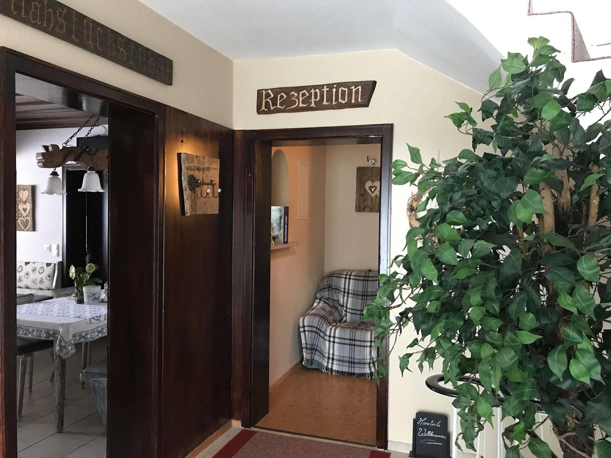 Hotel Garni Haus Alpine - Chiemgau Karte Inkl Ruhpolding Exteriör bild