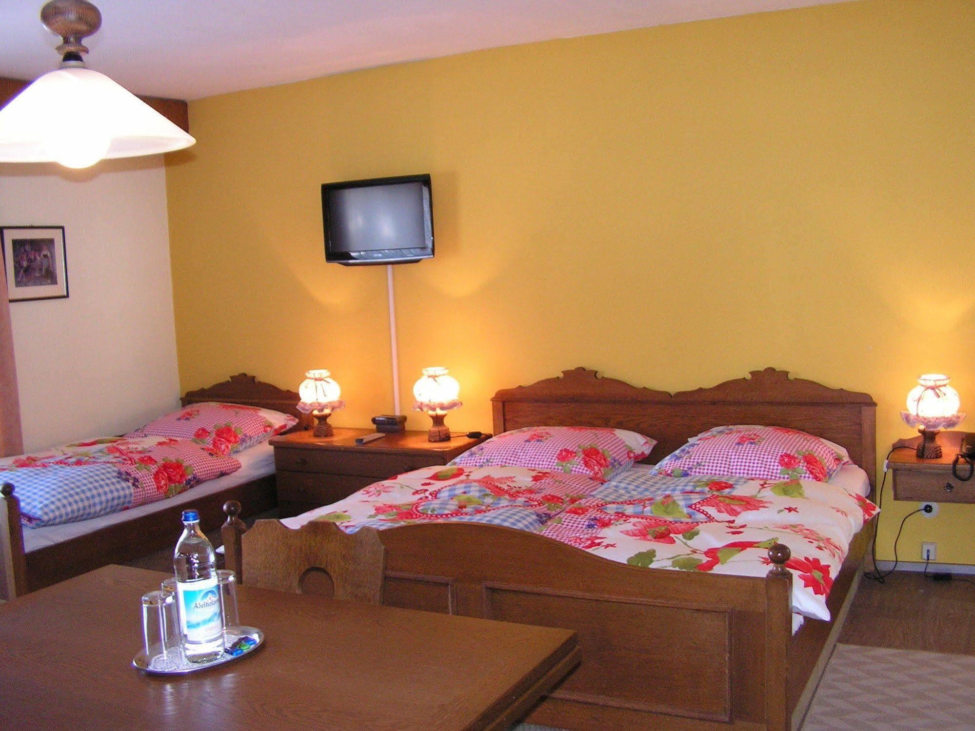 Hotel Garni Haus Alpine - Chiemgau Karte Inkl Ruhpolding Exteriör bild